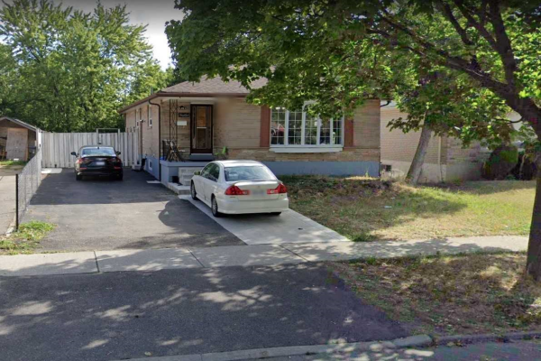 25 Marlebon Rd, Toronto