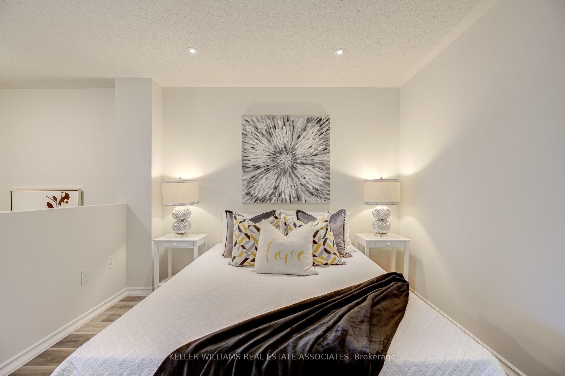 75 Strathaven Dr, #35