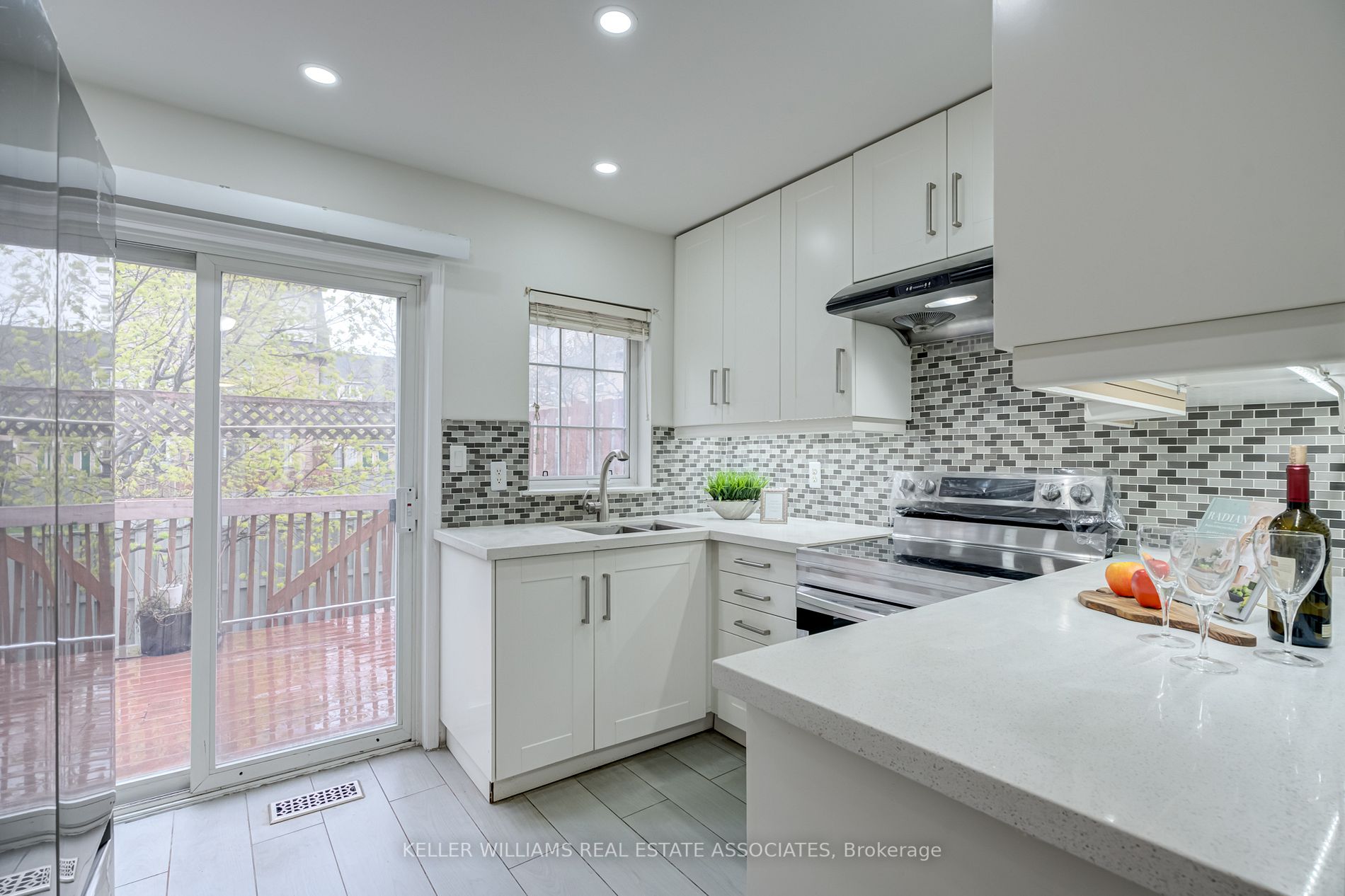 75 Strathaven Dr, #35