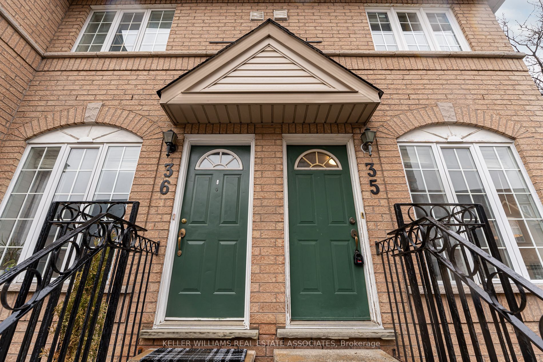75 Strathaven Dr, #35