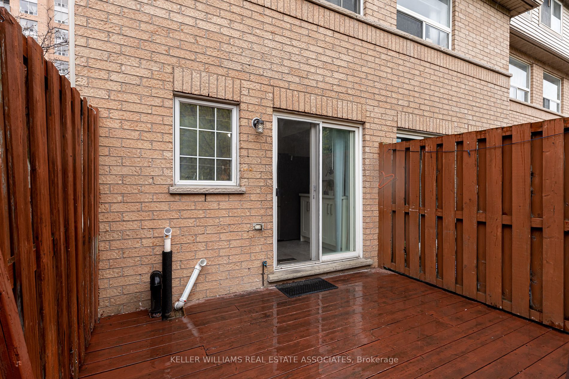 75 Strathaven Dr, #35