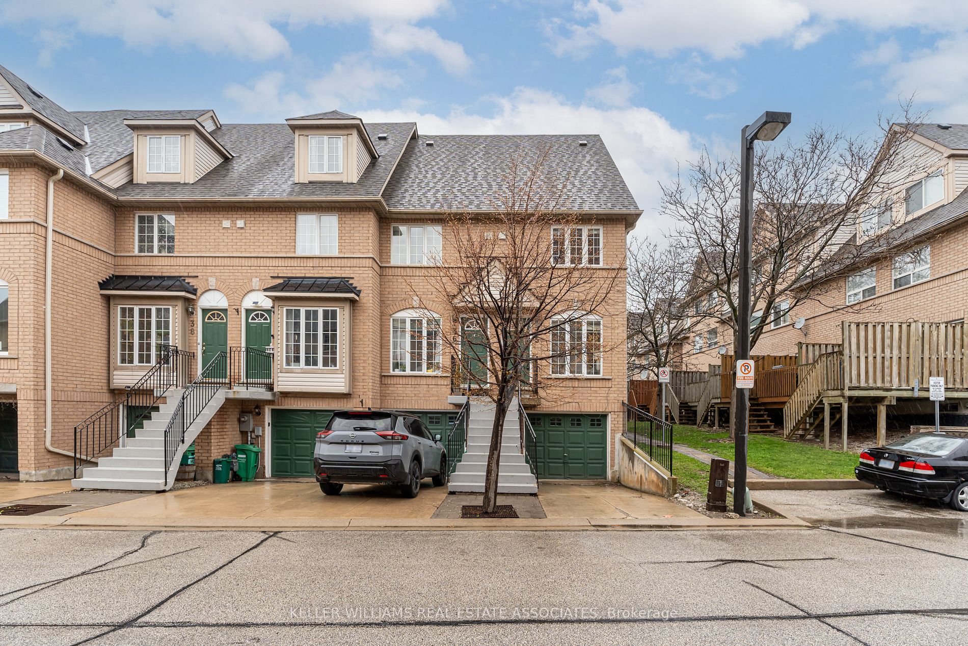 75 Strathaven Dr, #35