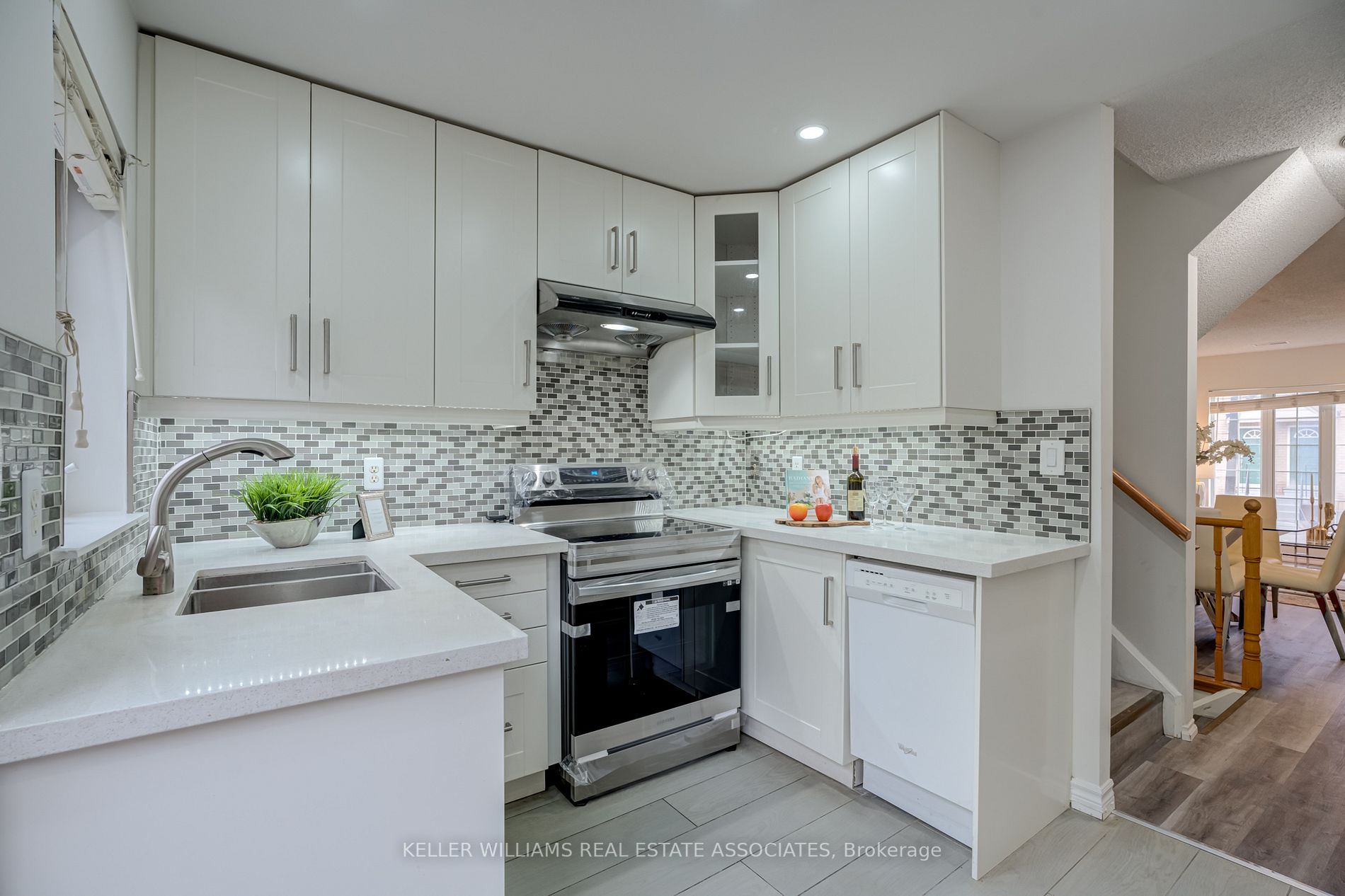 75 Strathaven Dr, #35