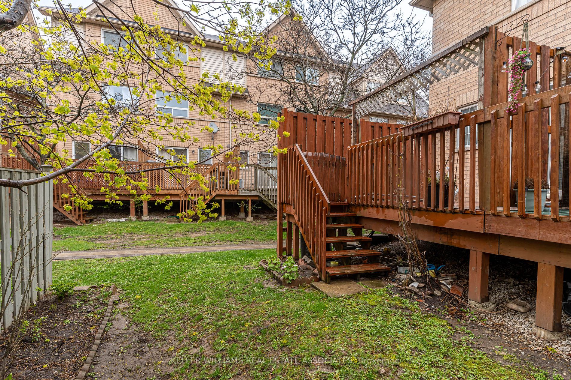 75 Strathaven Dr, #35