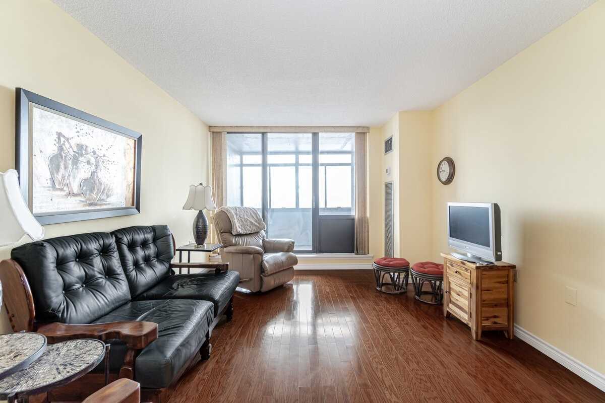 18 Knightsbridge Road, #2510