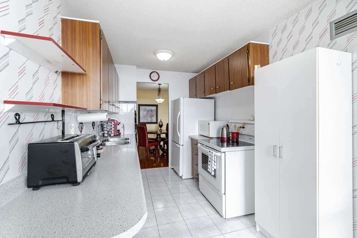 18 Knightsbridge Road, #2510