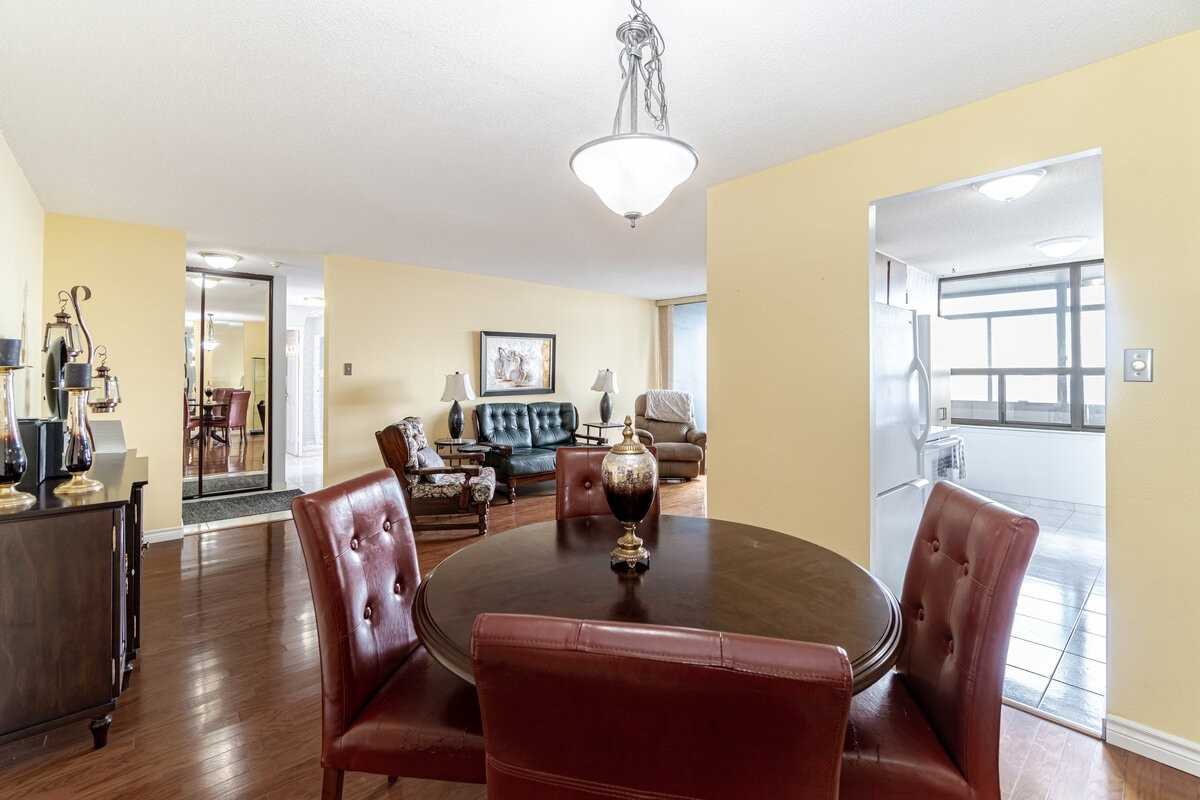 18 Knightsbridge Road, #2510