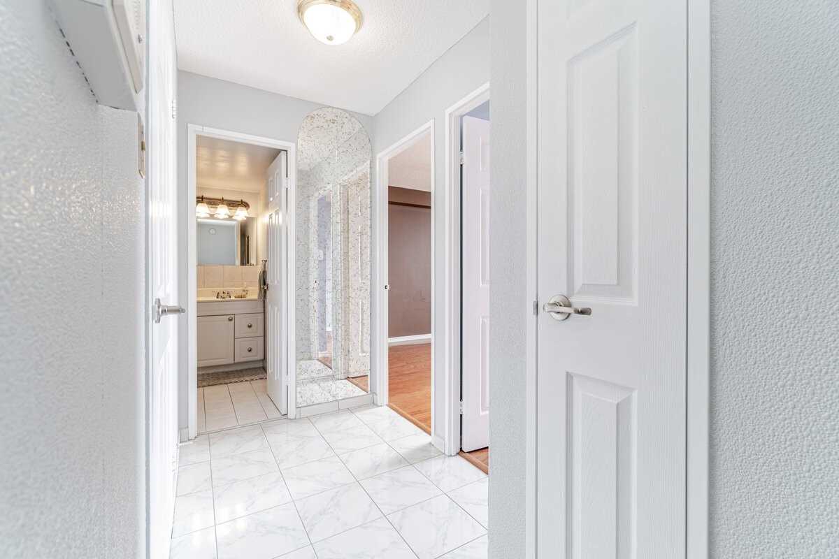 18 Knightsbridge Road, #2510