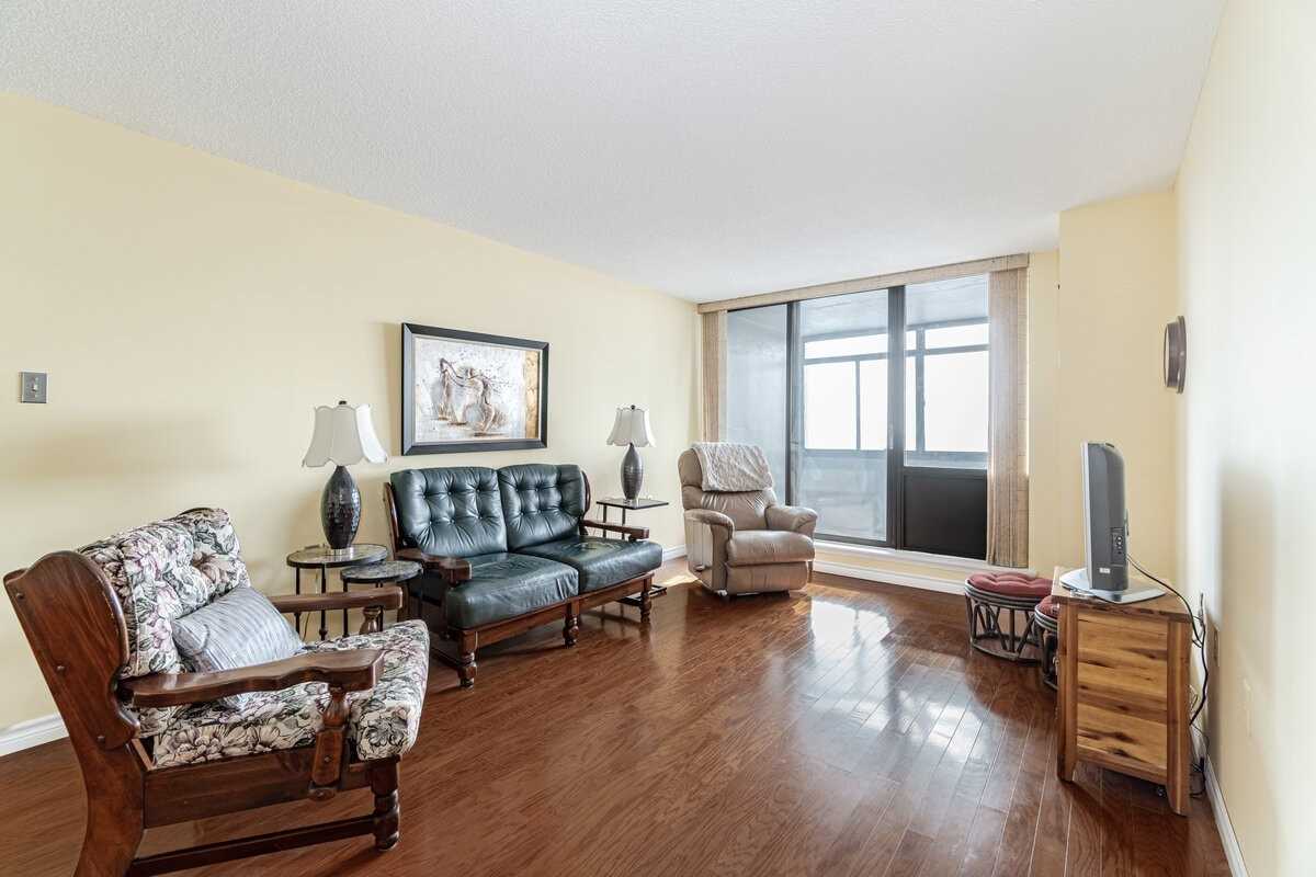 18 Knightsbridge Road, #2510