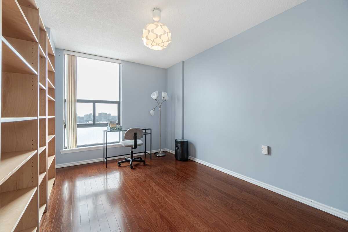 18 Knightsbridge Road, #2510
