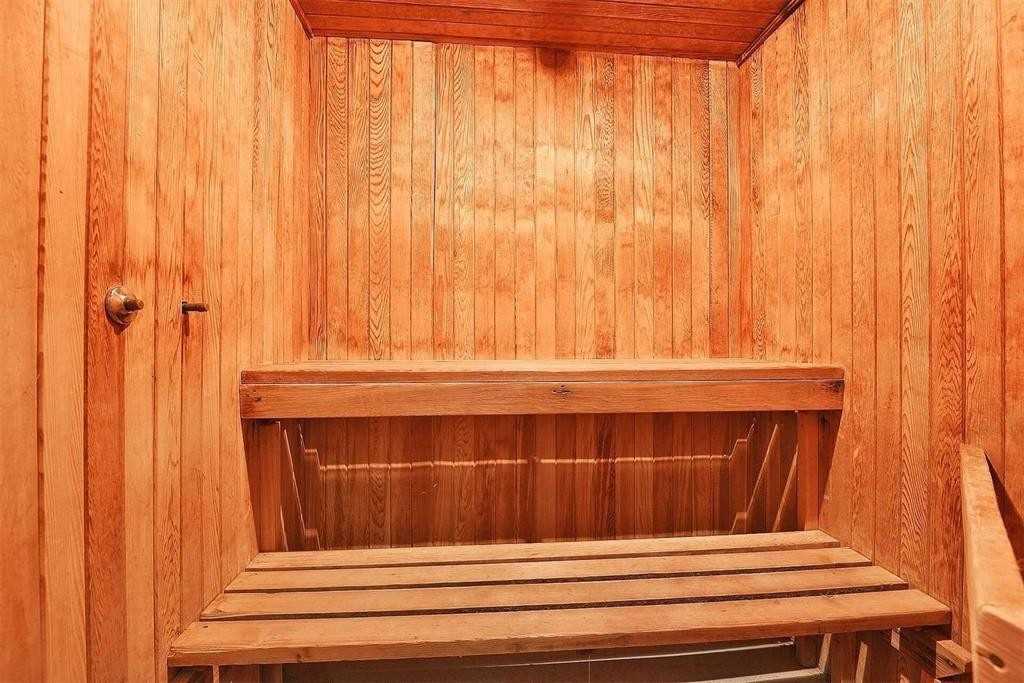 Listing W5941377 - Large Photo # 3