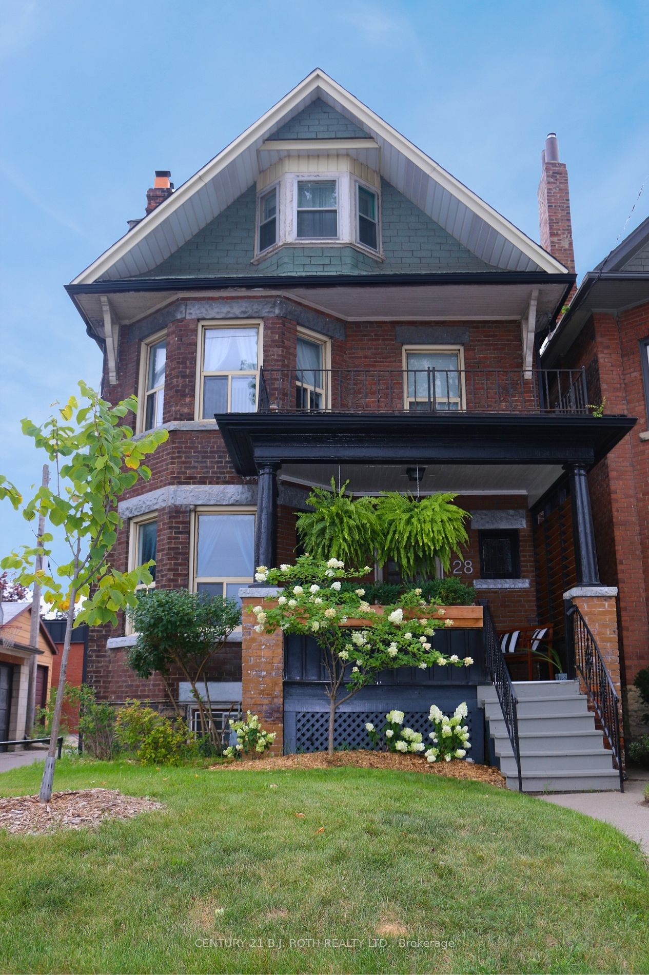 28 Edna Ave