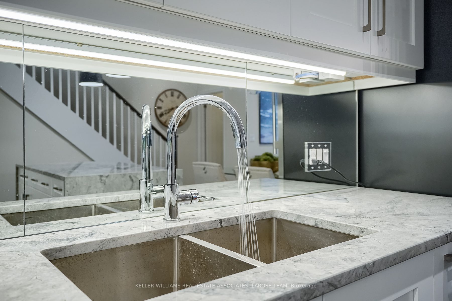 1180 Cawthra Rd, #108