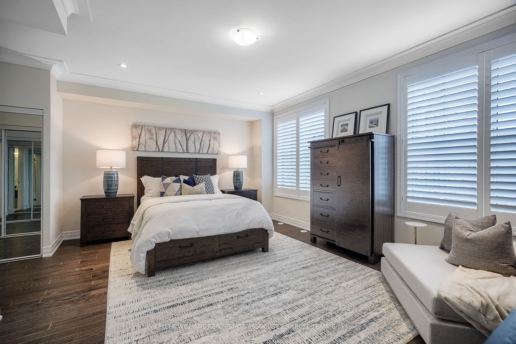 1180 Cawthra Rd, #108