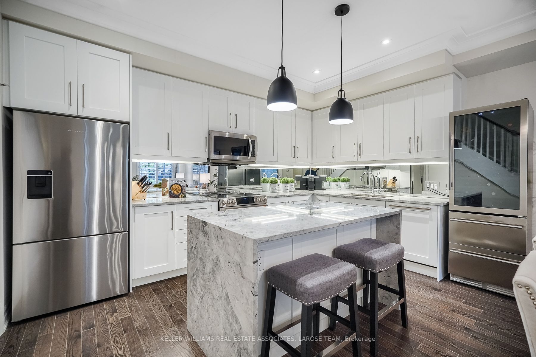 1180 Cawthra Rd, #108