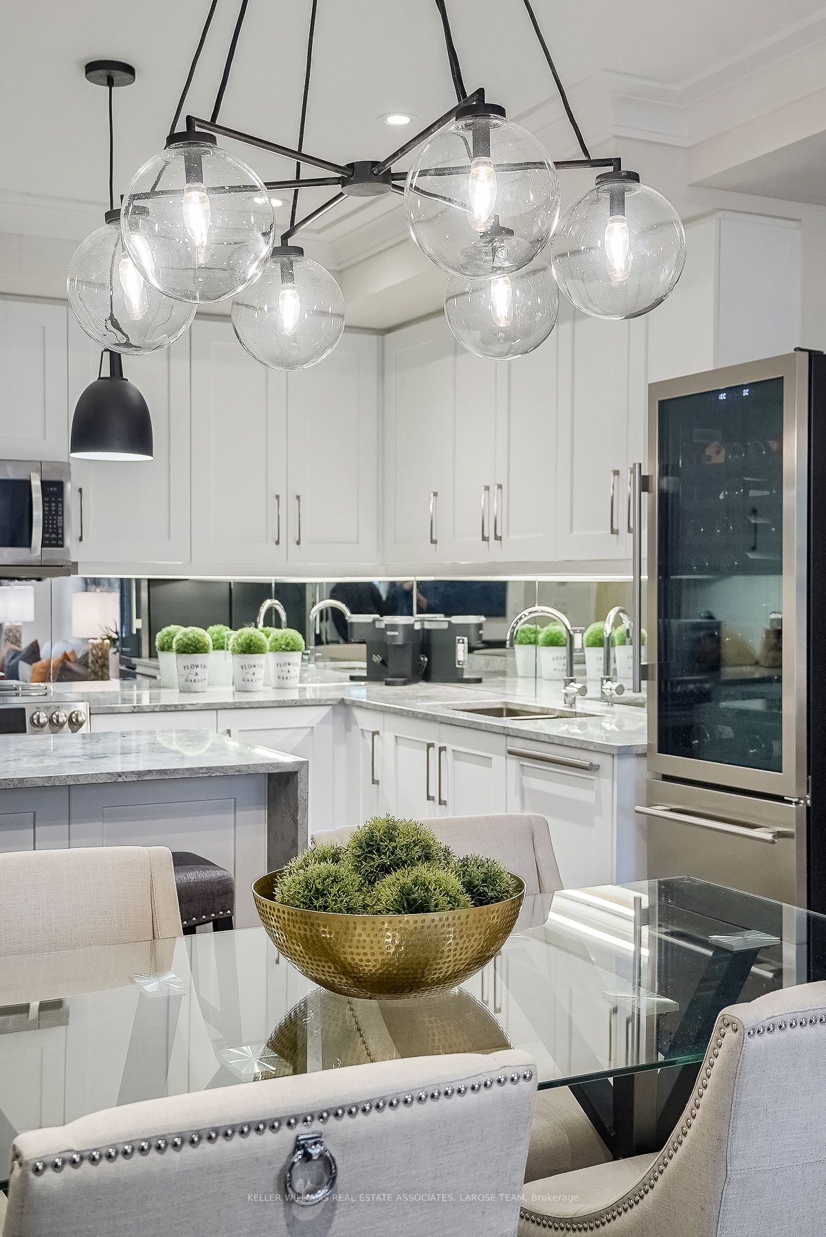 1180 Cawthra Rd, #108