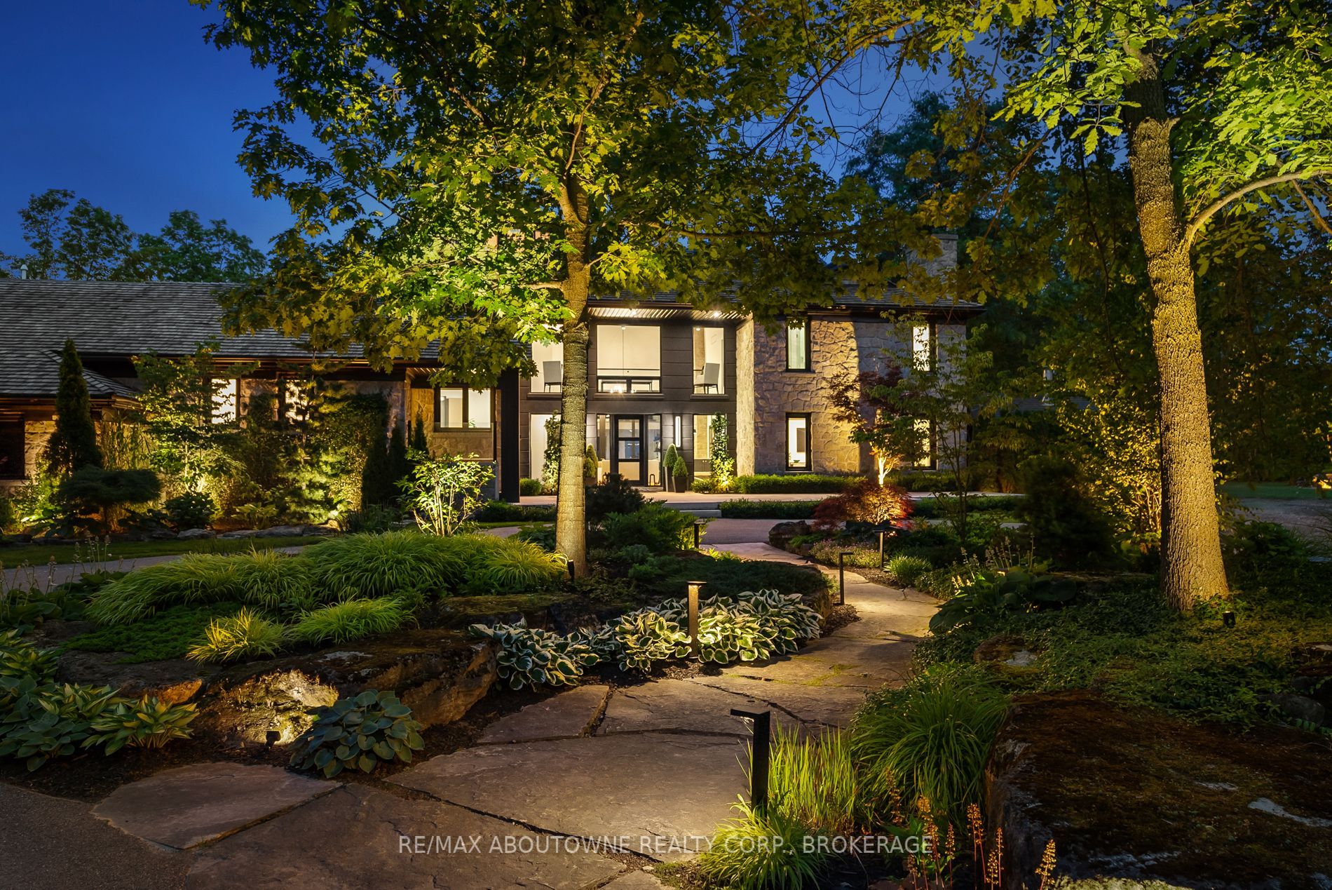 Listing W5942327 - Large Photo # 2