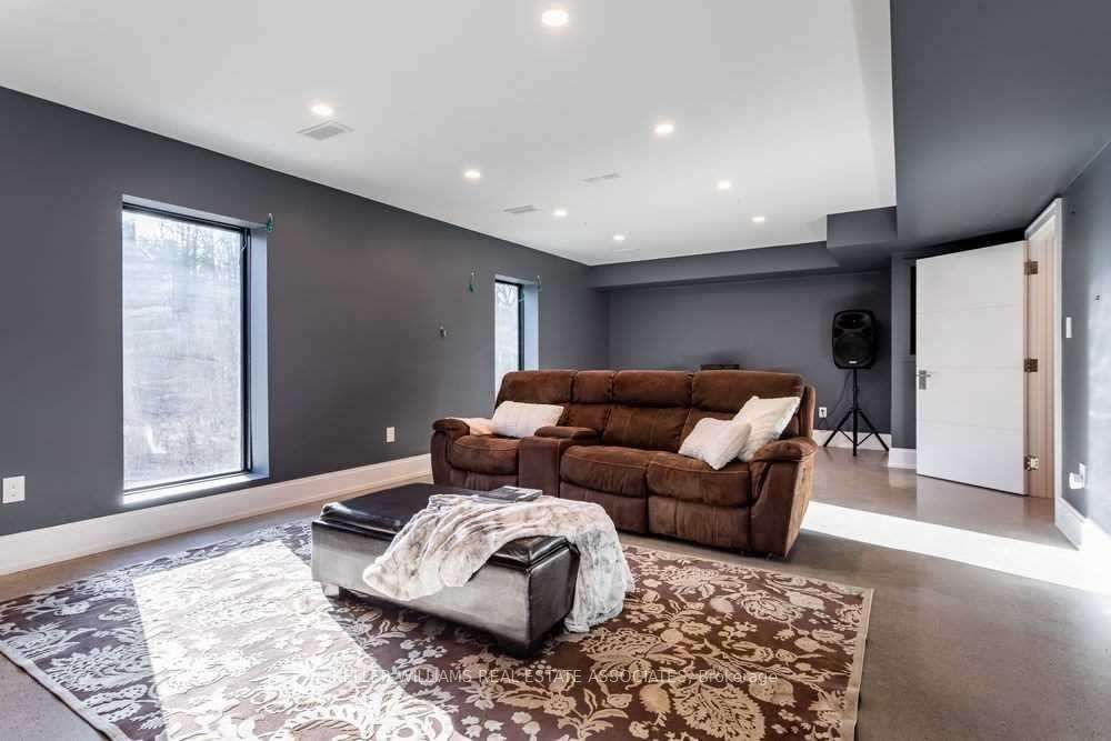 Listing W5942500 - Large Photo # 35