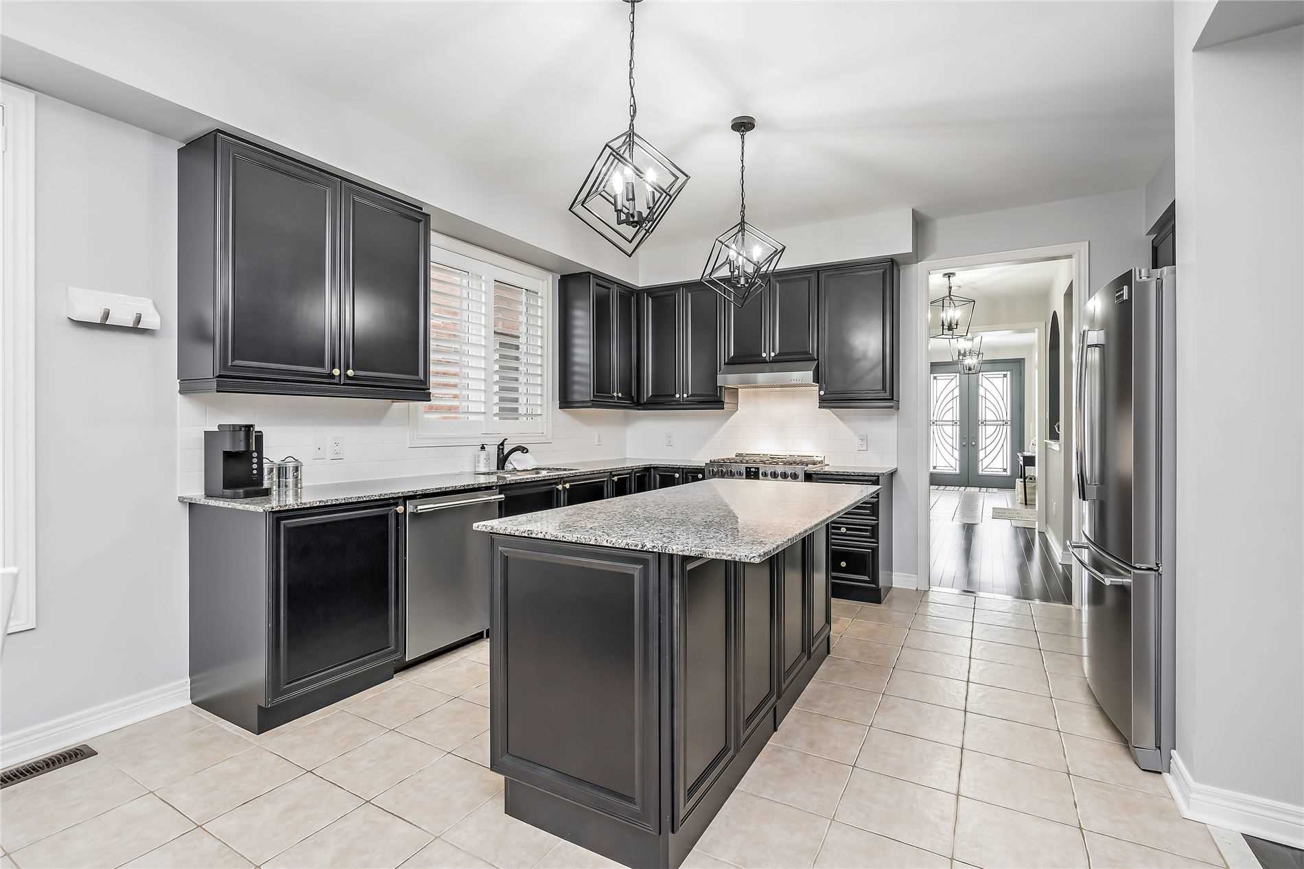 Listing W5942501 - Large Photo # 4