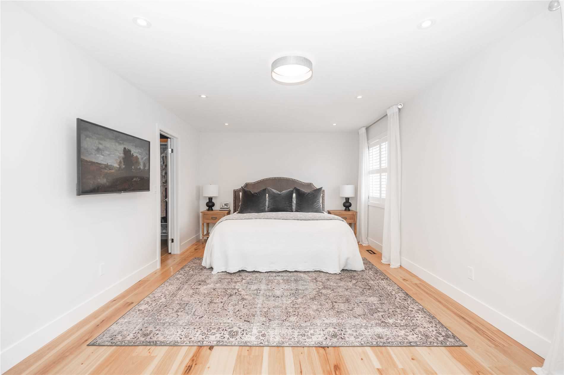 Listing W5942881 - Large Photo # 13