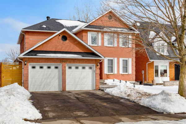 2067 Castlefield Cres, Oakville