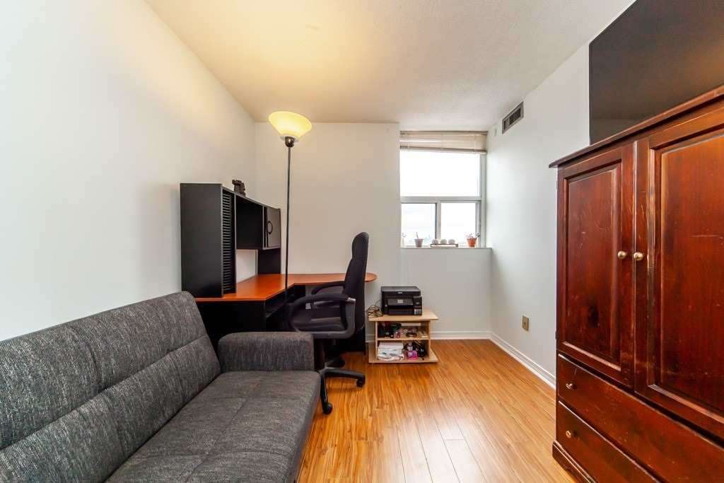 Listing W5943295 - Large Photo # 31