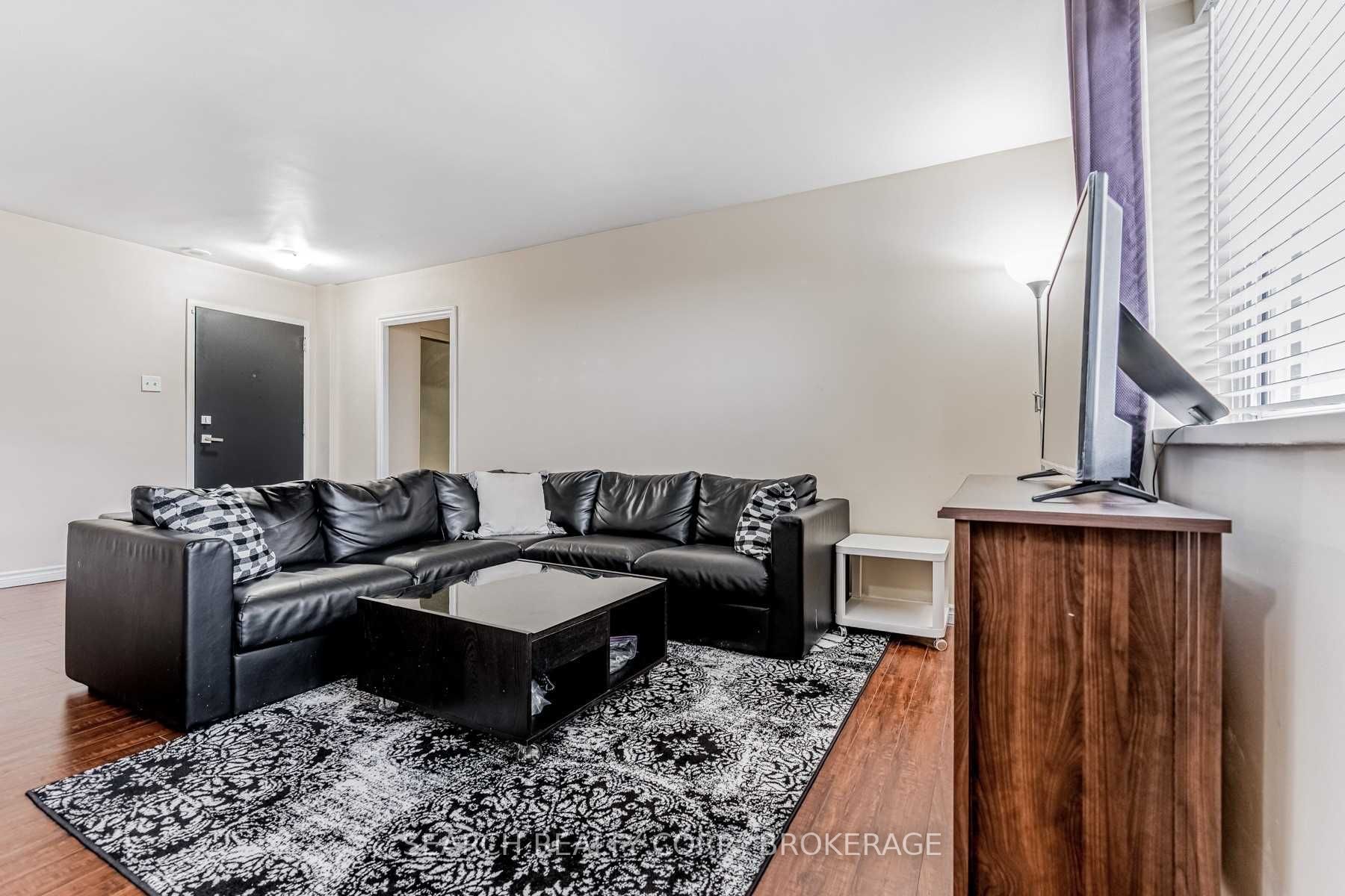Listing W5943349 - Large Photo # 5