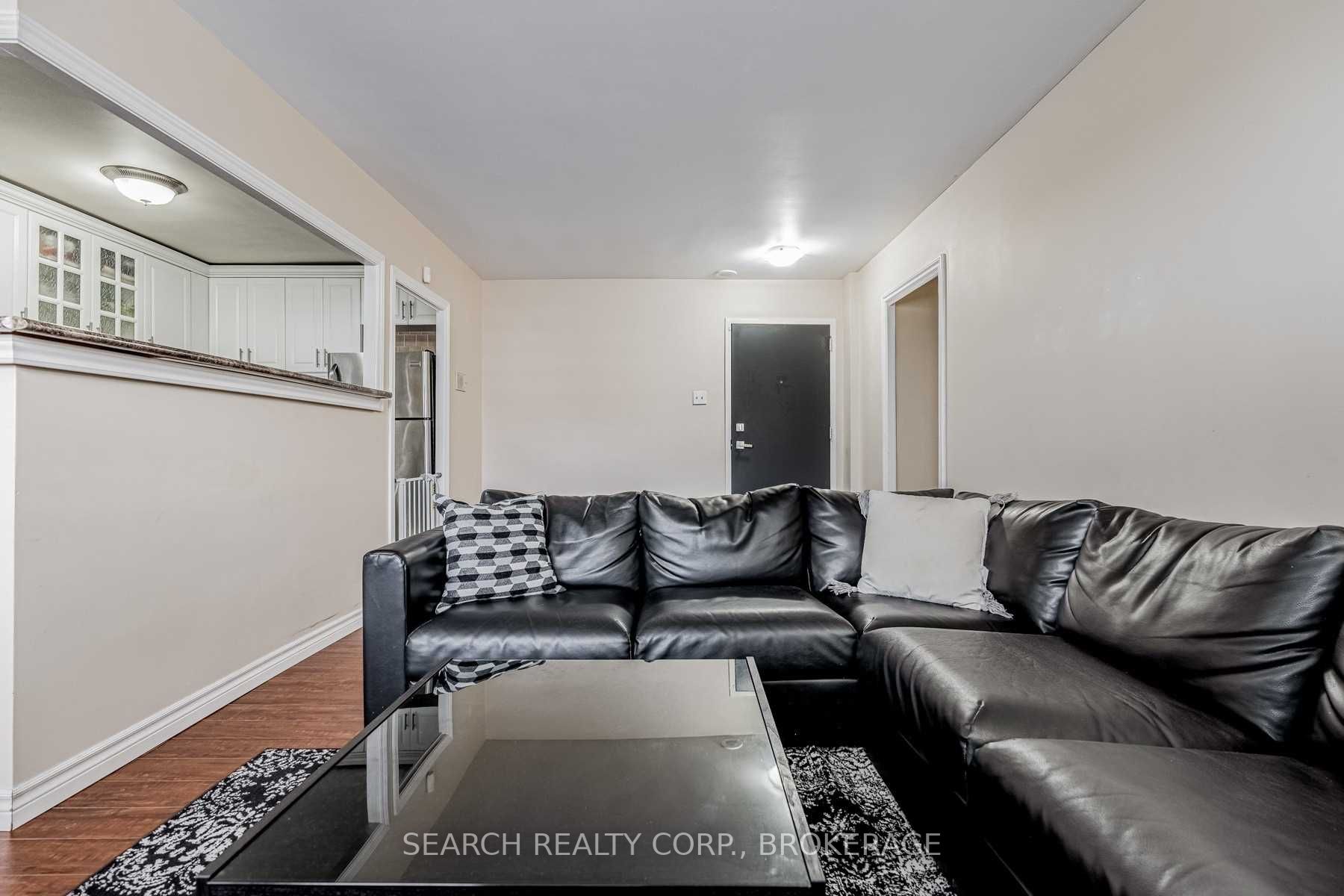 Listing W5943349 - Large Photo # 6
