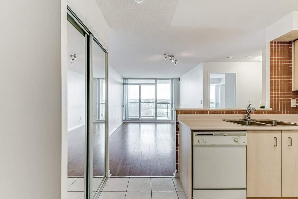 Listing W5943391 - Large Photo # 14