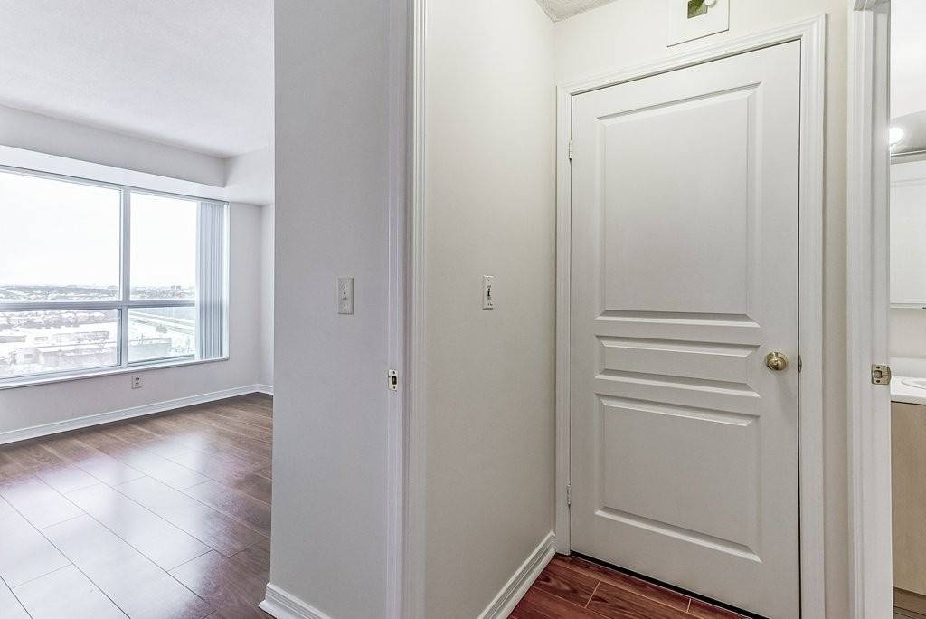 Listing W5943391 - Large Photo # 26