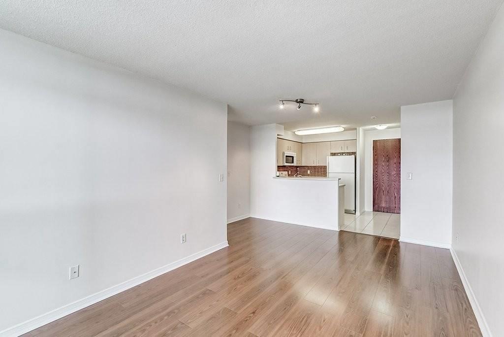 Listing W5943391 - Large Photo # 25
