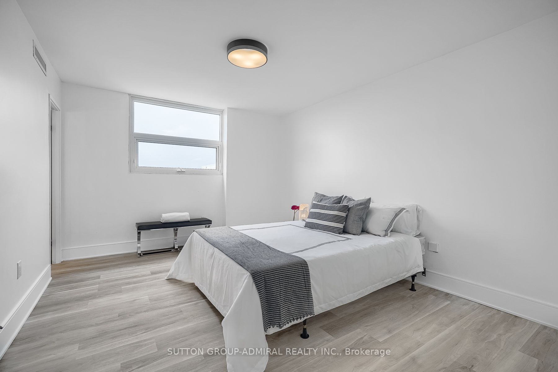 299 Mill Road, #PH3