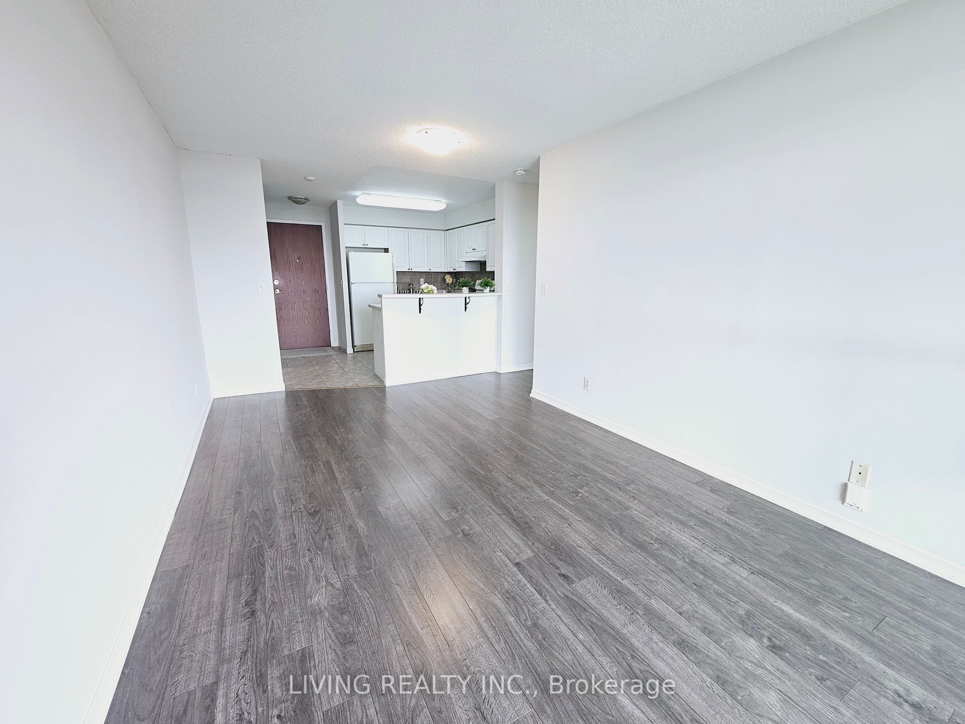 Listing W5943576 - Large Photo # 7