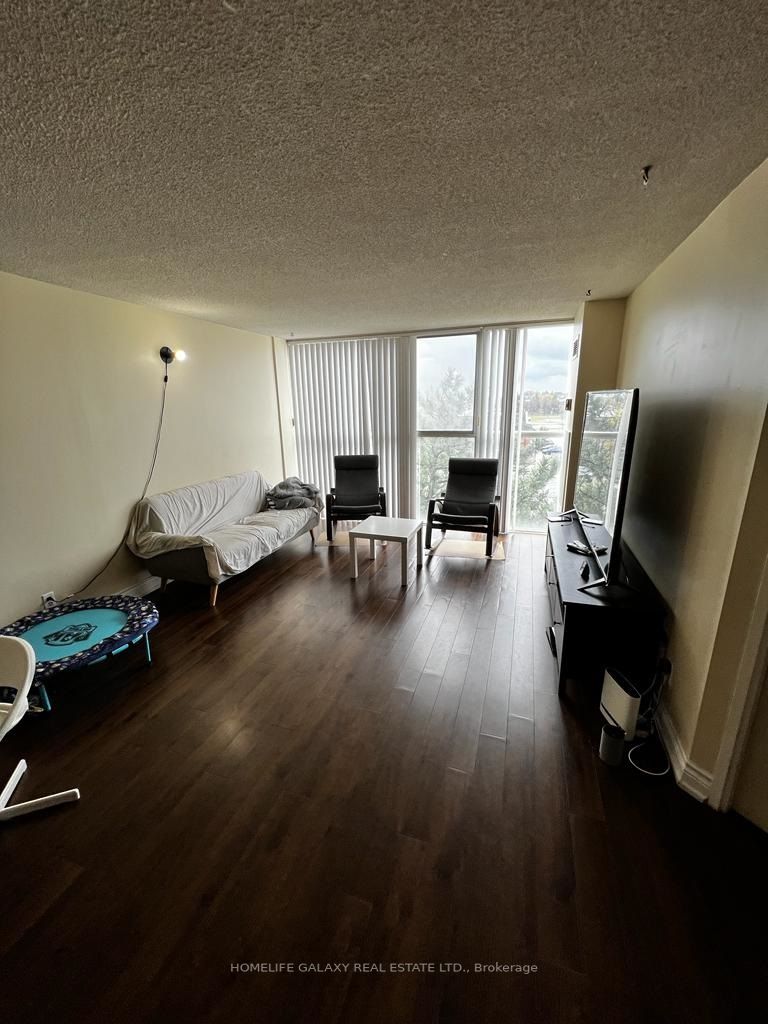 Listing W5943692 - Large Photo # 11