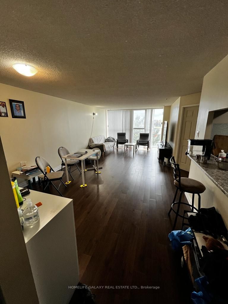 Listing W5943692 - Large Photo # 12