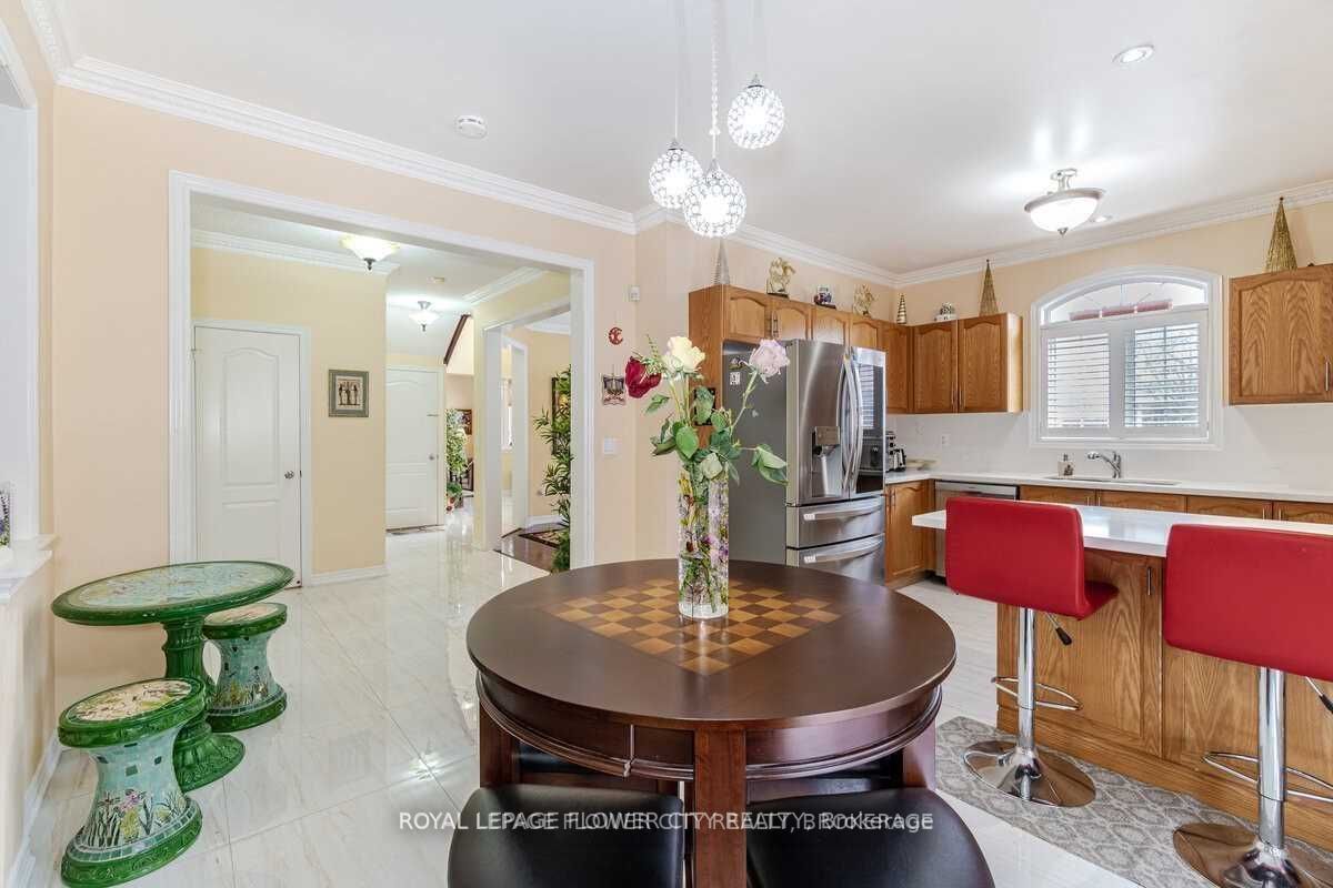 29 Long Meadow Rd