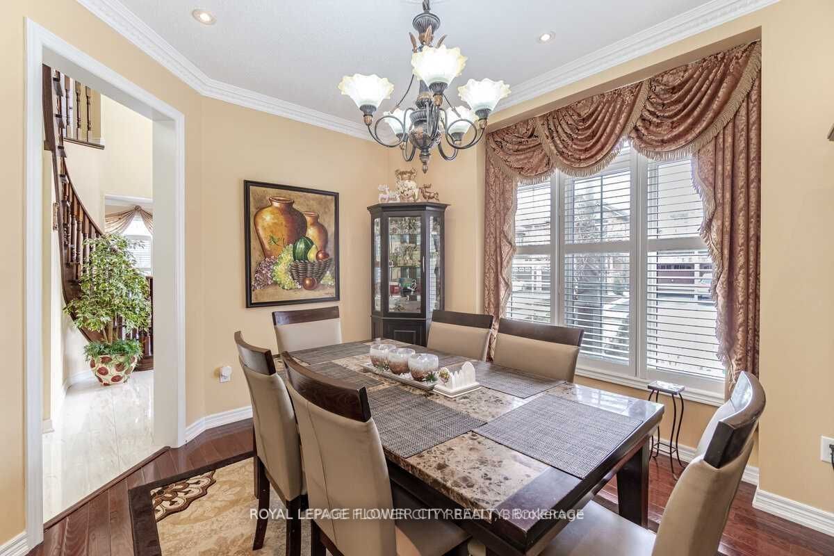 29 Long Meadow Rd