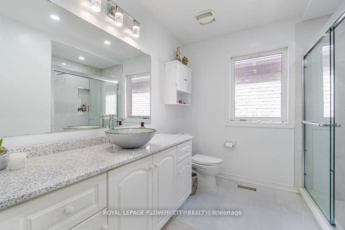 29 Long Meadow Rd