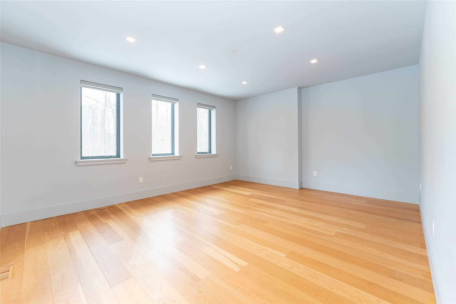 Listing W5943747 - Large Photo # 32