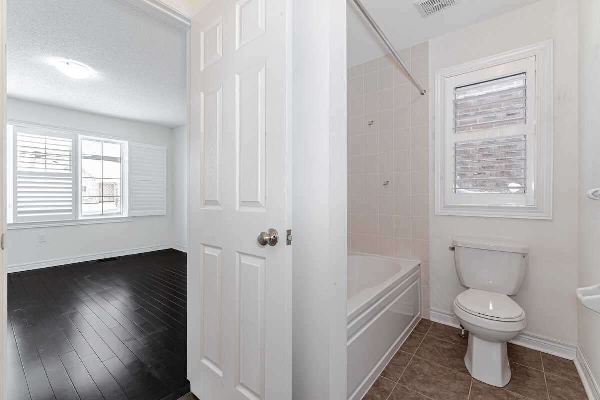 Listing W5943835 - Large Photo # 17