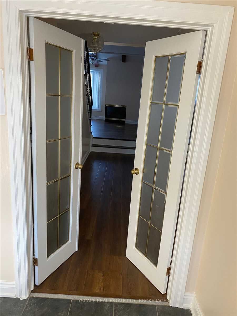 Listing W5943839 - Large Photo # 4