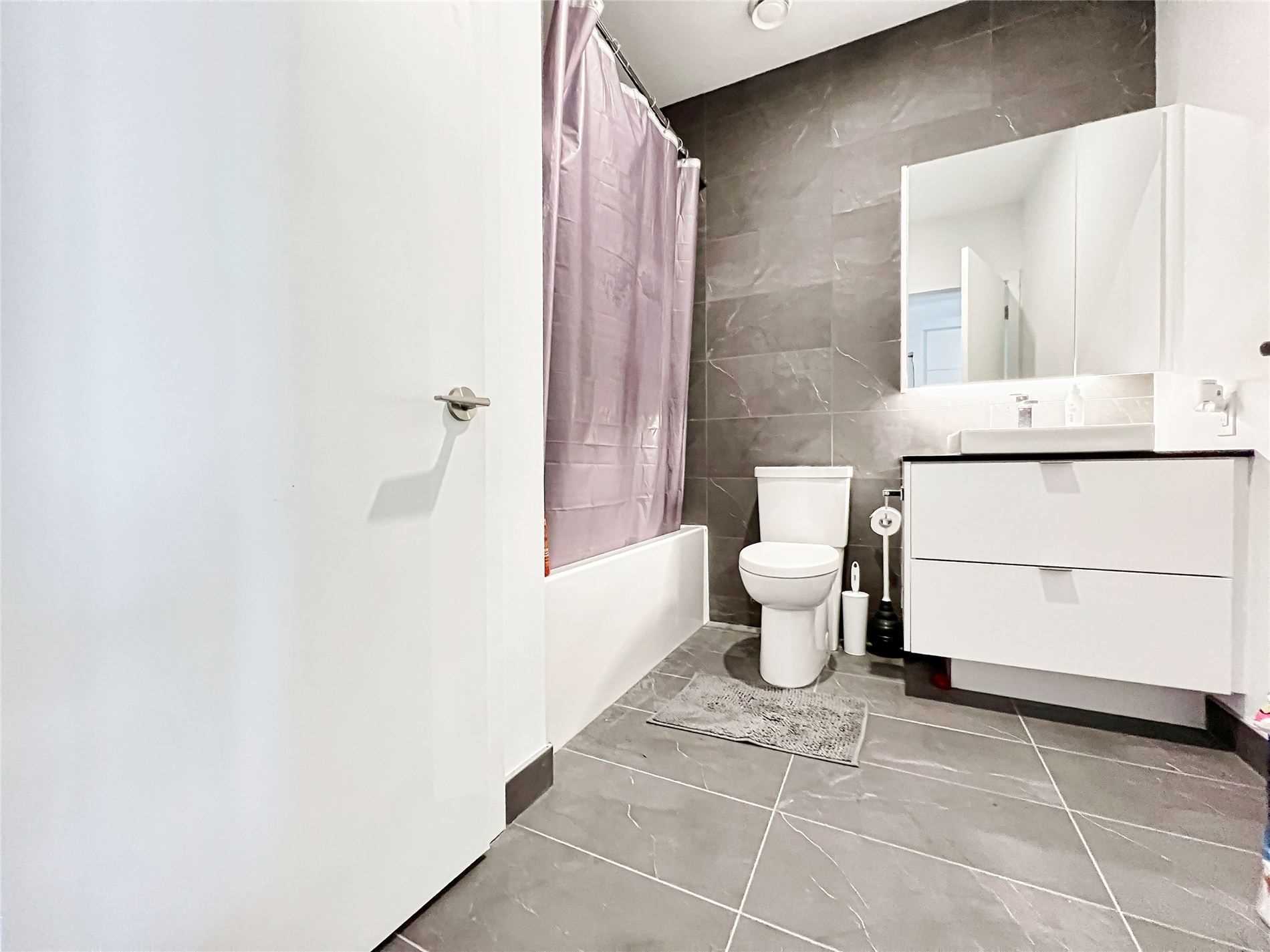 Listing W5943871 - Large Photo # 24