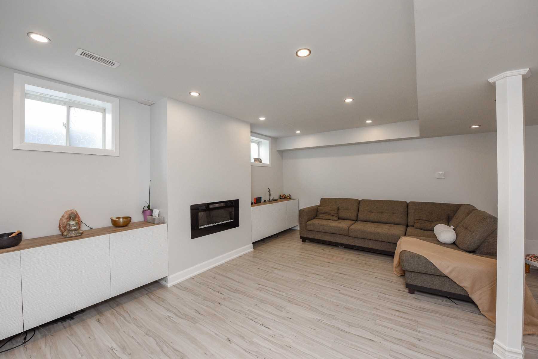 2 Redfern Street