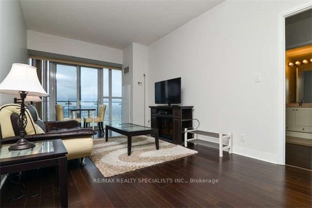 Listing W5944508 - Large Photo # 4