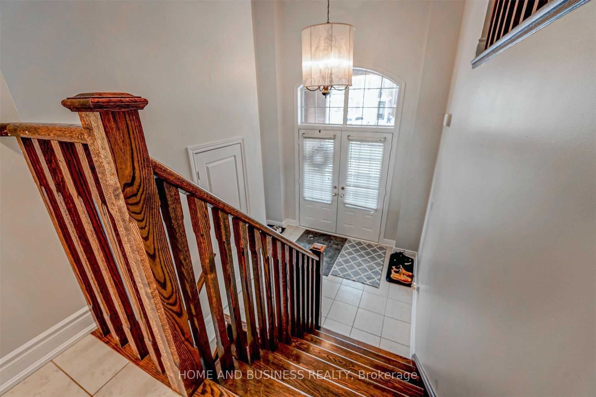 Listing W5944584 - Large Photo # 3
