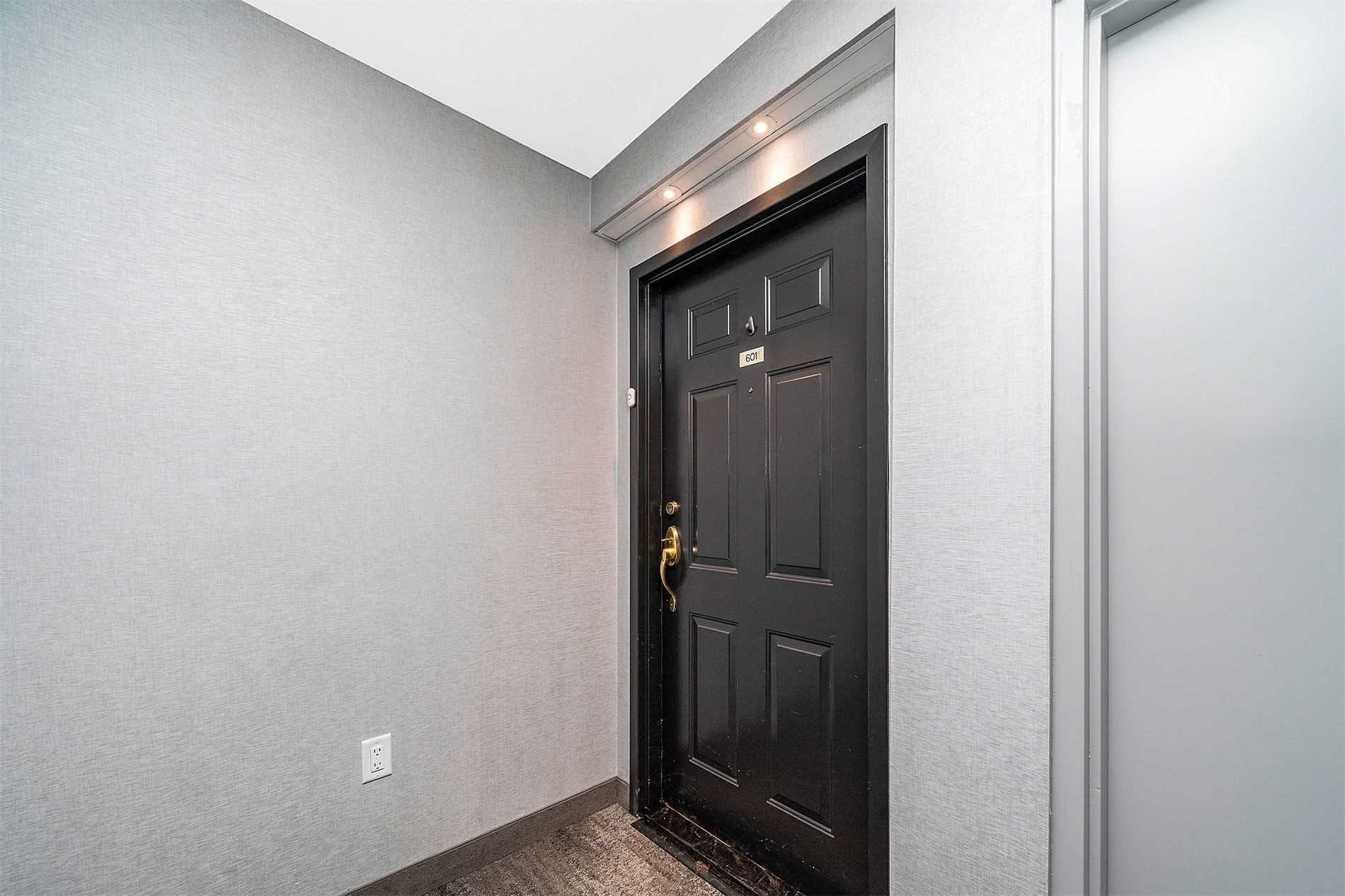 Listing W5944627 - Large Photo # 6