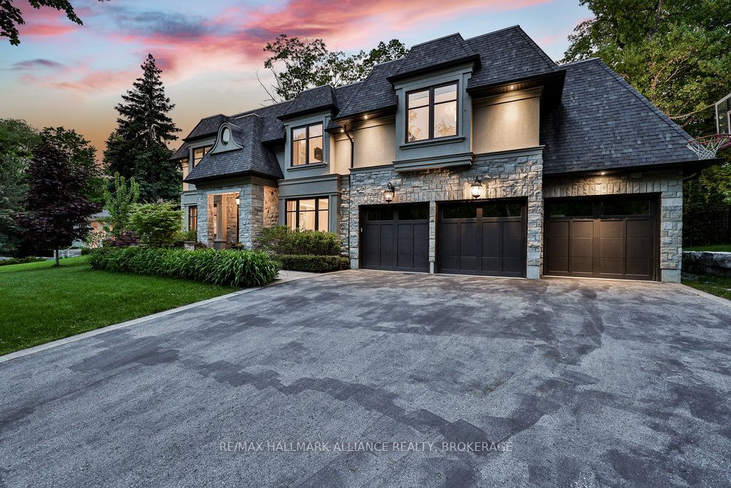 Listing W5944881 - Large Photo # 1