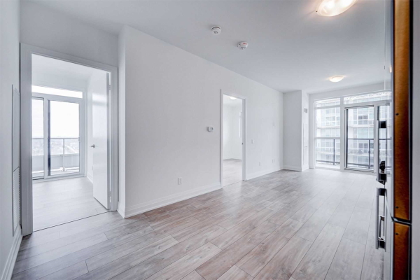 251 Manitoba St, Toronto