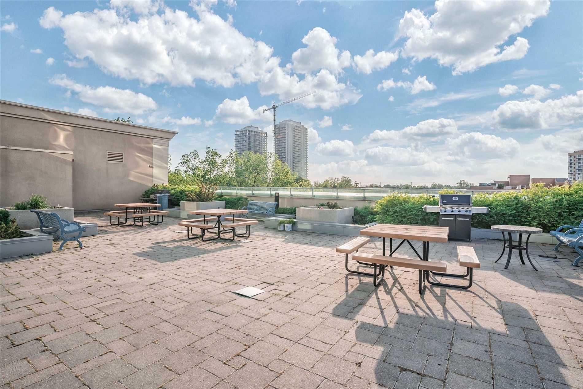 9 George Street N, #612