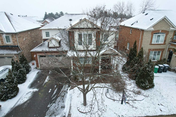 6 Mint Leaf Blvd, Brampton